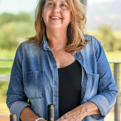 Vicki Tomiser